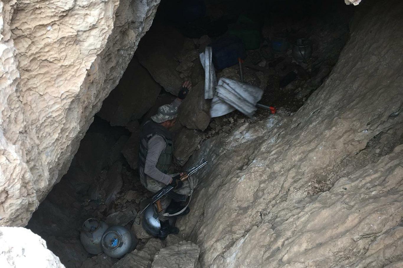 Herekol Dağında PKK’nin kış üslenmesine operasyon Herekol Dağında PKK’nin kış üslenmesine operasyon